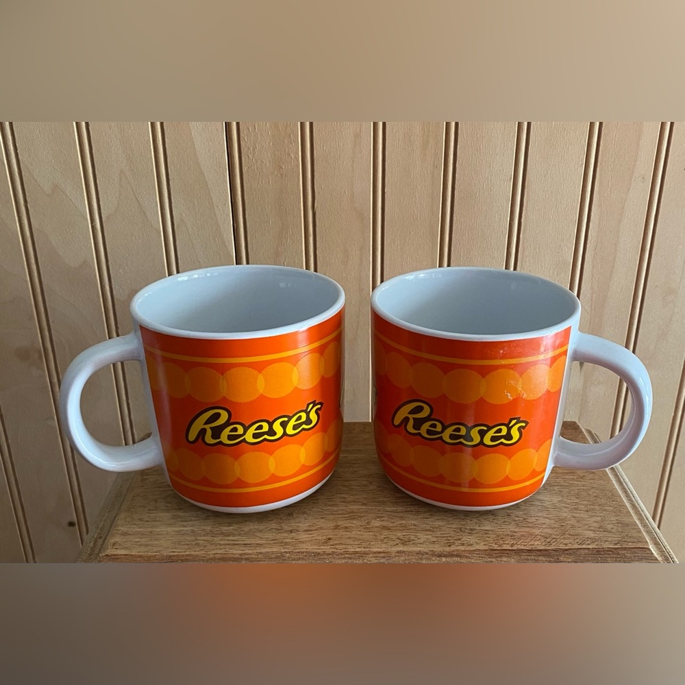 VTG set of Reese’s 10oz. Mugs